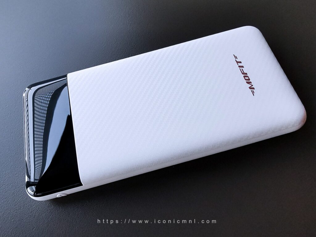 Mofit 10000mAh Lightweight Power Bank with LED Digital Display and Carbon Fiber Texture (M101)