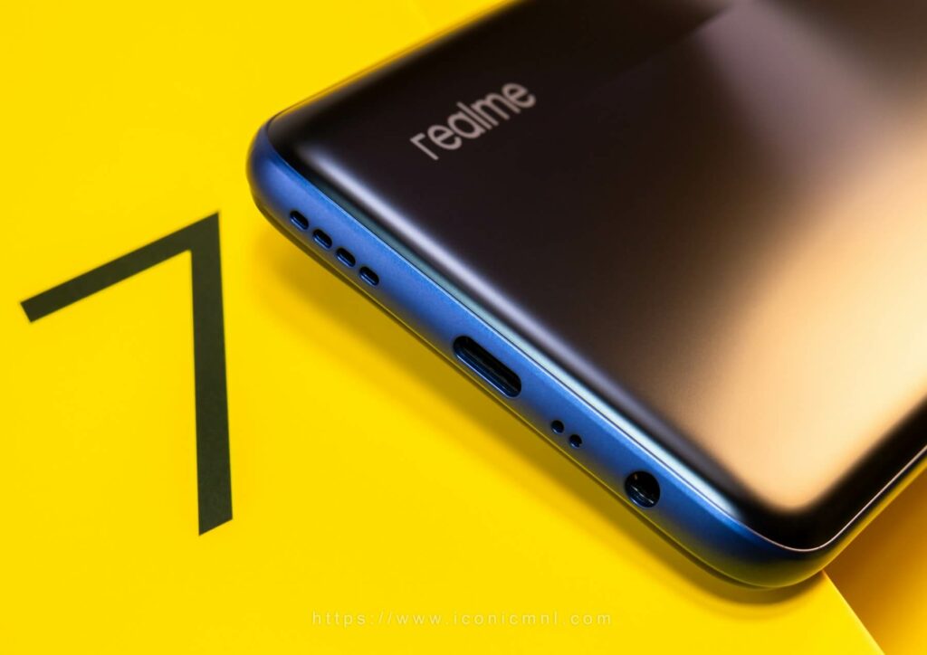 realme 7 - 3.5mm jack along with a USB Type-C port