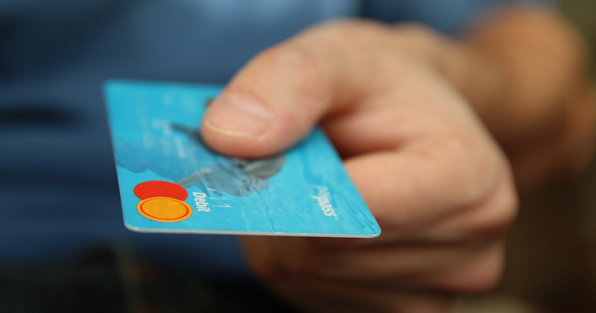 4 Things Consumers Should Check When Evaluating Credit Card Offers