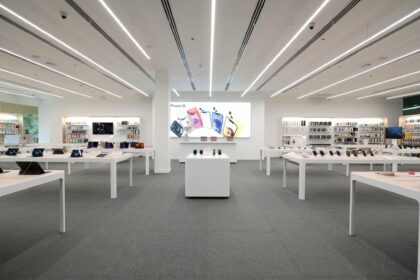 Power Mac Center SM Mall of Asia now an ‘Apple Premium Partner store 01