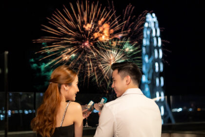 Couples can enjoy fireworks spectacle at C Lounge