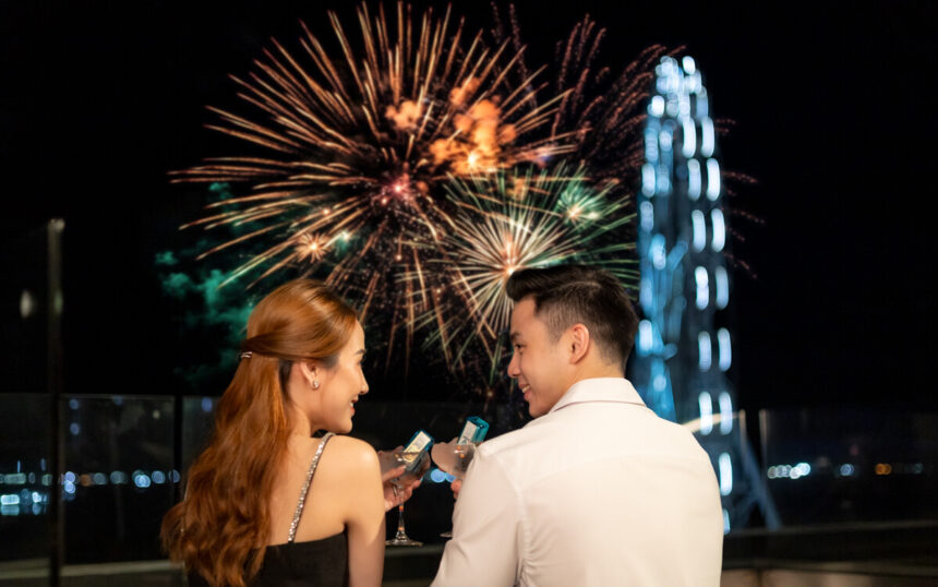 Couples can enjoy fireworks spectacle at C Lounge