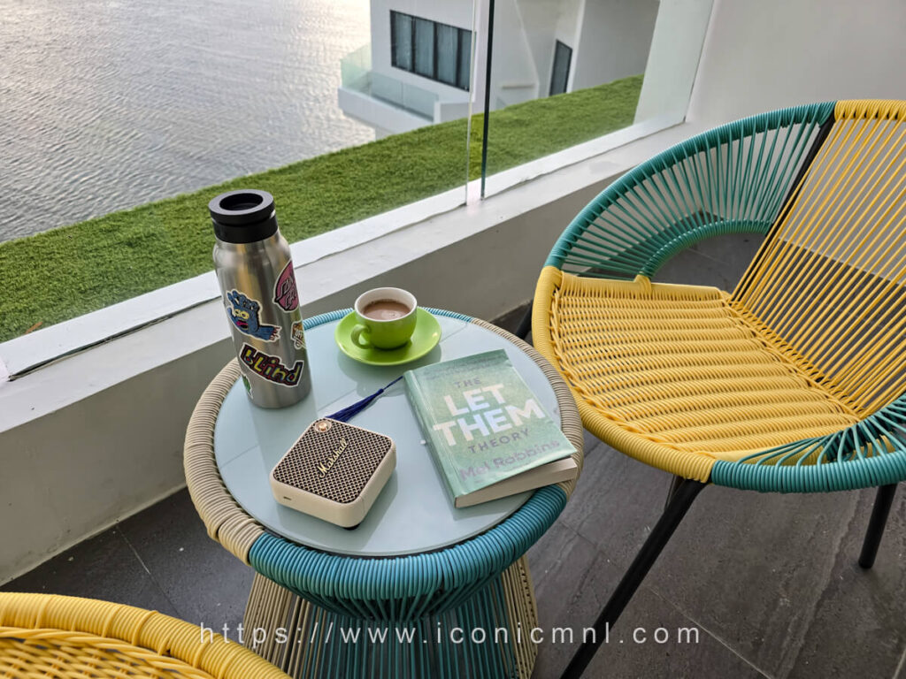 Lime Resort Manila Premier King Bayview Suite Balcony