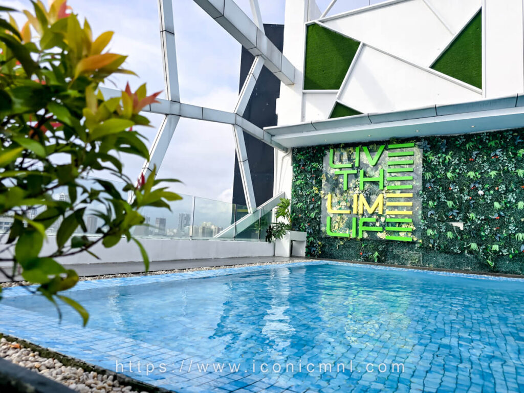 Lime Resort Manila Sky Lounge