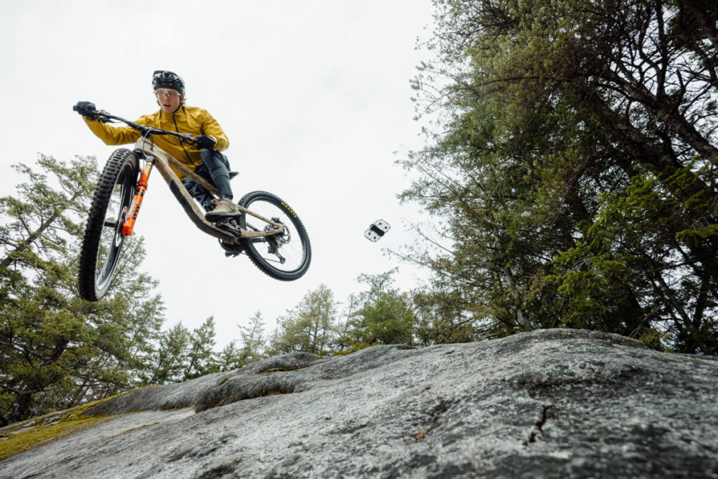 HOVERAir X1 Brings Self-Flying Camera Technology to Everyday Moments