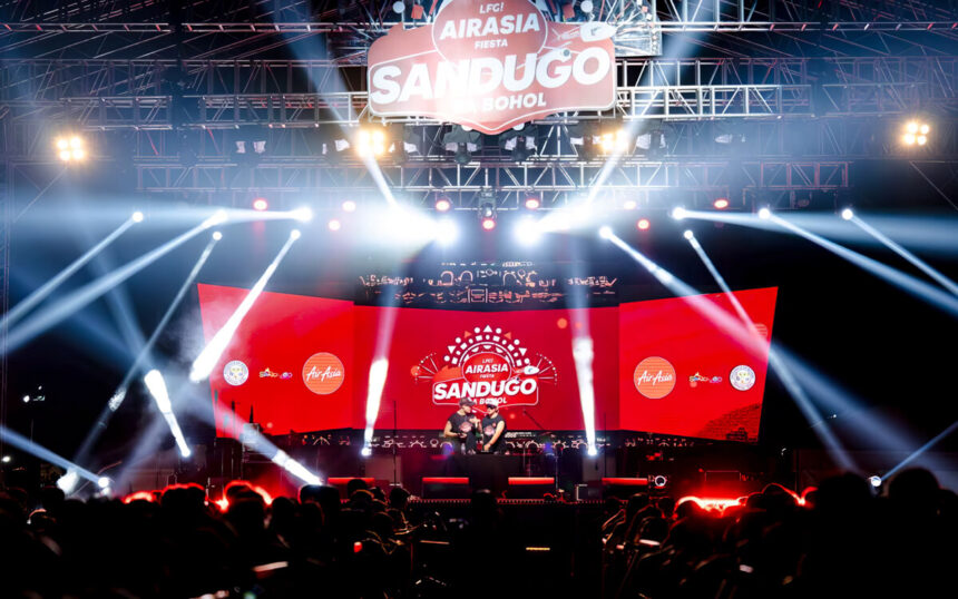 Over 50,000 Boholanos Join AirAsia Philippines for Sandugo Festival