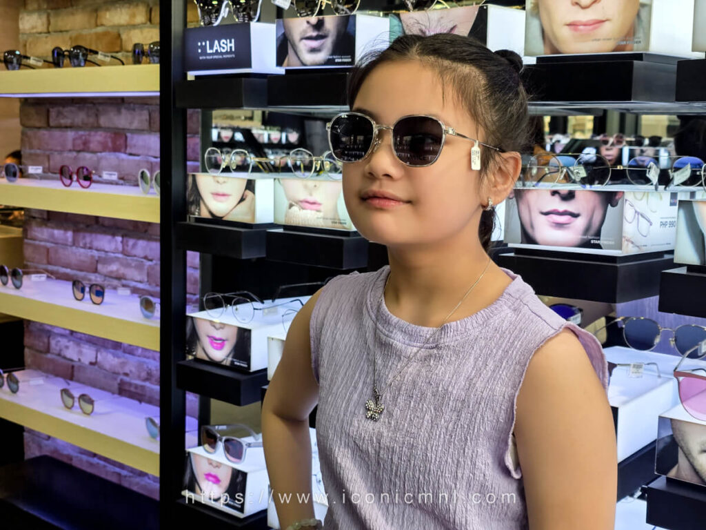 Finding the Perfect Eyeglasses at Starfinder Optical - Arkisha