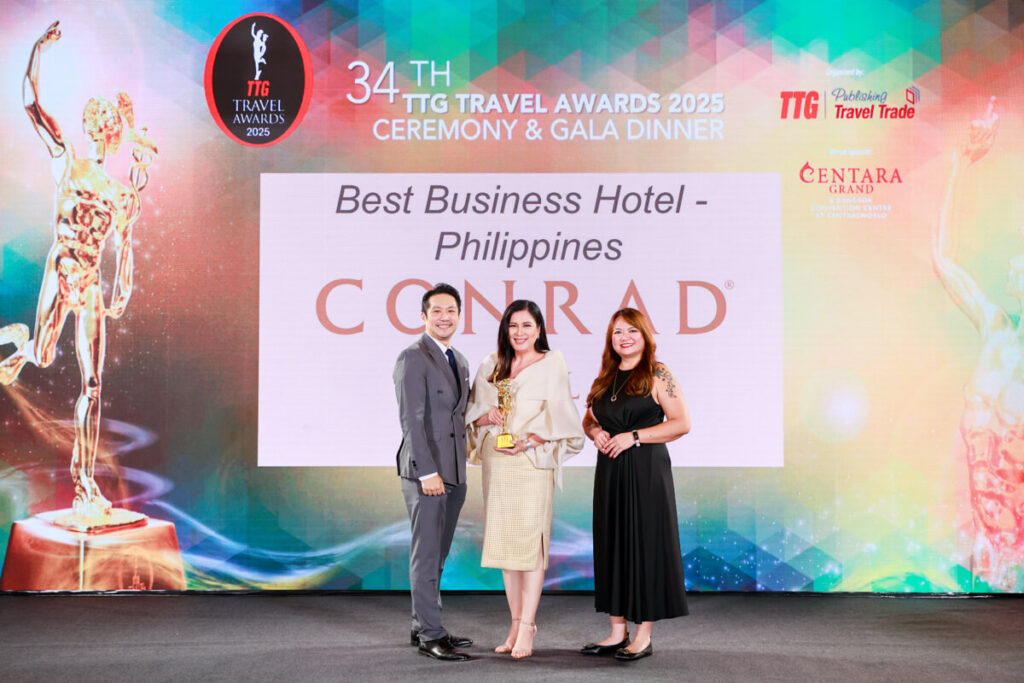 Joanne Gomez, Conrad Manila’s Commercial Director receives the “Best Business Hotel-Philippines” award at the TTG Travel Awards night in Bangkok, Thailand