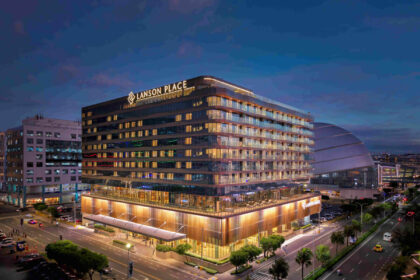 Lanson Place Mall of Asia Manila Celebrates First World Travel Award