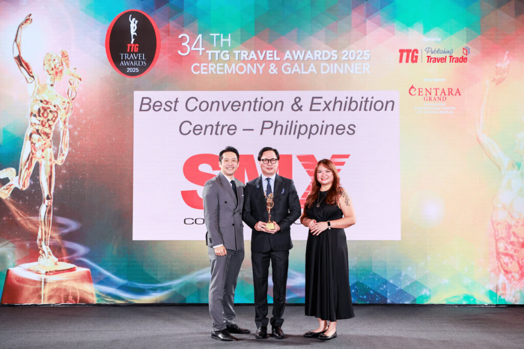 SMX Convention Center Vice President – General Manager Mike Albaña receives the award for Best Convention & Exhibition Center – Philippines at the 34th TTG Travel Awards 2025 in Bangkok, Thailand.