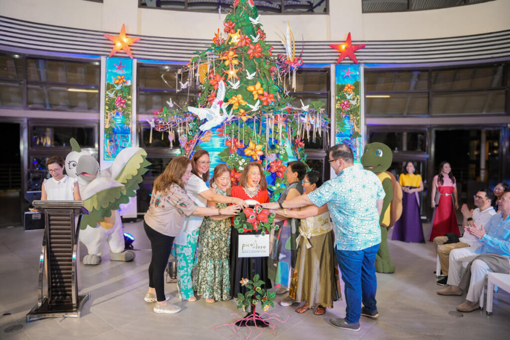 SMLRR BU Head Ms. Shirley Ong, SMHCC Senior Vice President for Operations Ms. Cathy Nepomuceno, PDLBCC President Ms. Rita Dy, PDLBCC Chairwoman Ms. Elizabeth Sy, SMHCC Executive Vice President Ms. Peg
