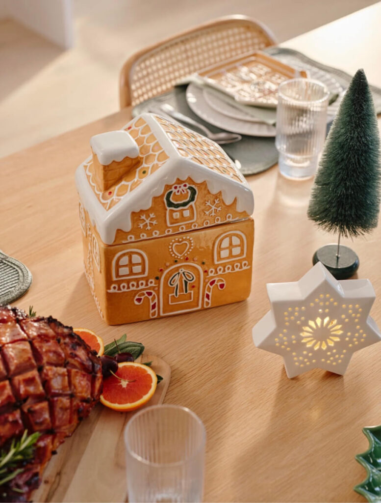 Anko Gingerbread House Cookie Jar