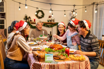 Follow these smart holiday eating tips for good vibes and good health this holiday season