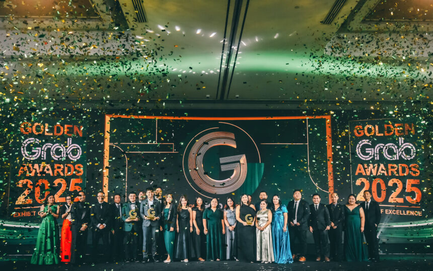 Golden Grab Merchants of the Year Juliet Chen (Serenitea), Gerby Estrella (JT’s Manukan Grille), and Ryan Tan (Oh Mango) with Grab Philippines leaders led by Managing Director Ronald Roda