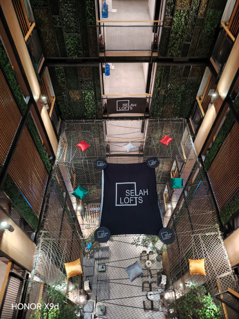 HONOR X9d 5G - Sample Image