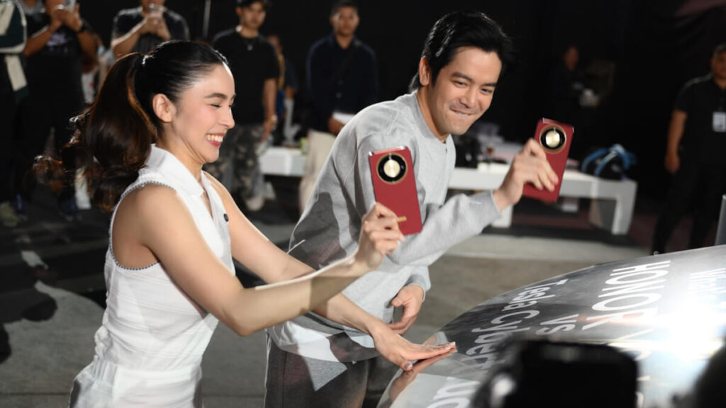 HONOR X9d 5G against Tesla Cybertruck