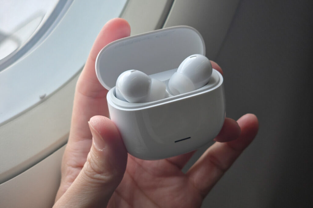 Xiaomi Expands AIoT Lineup With REDMI Buds 8 Lite