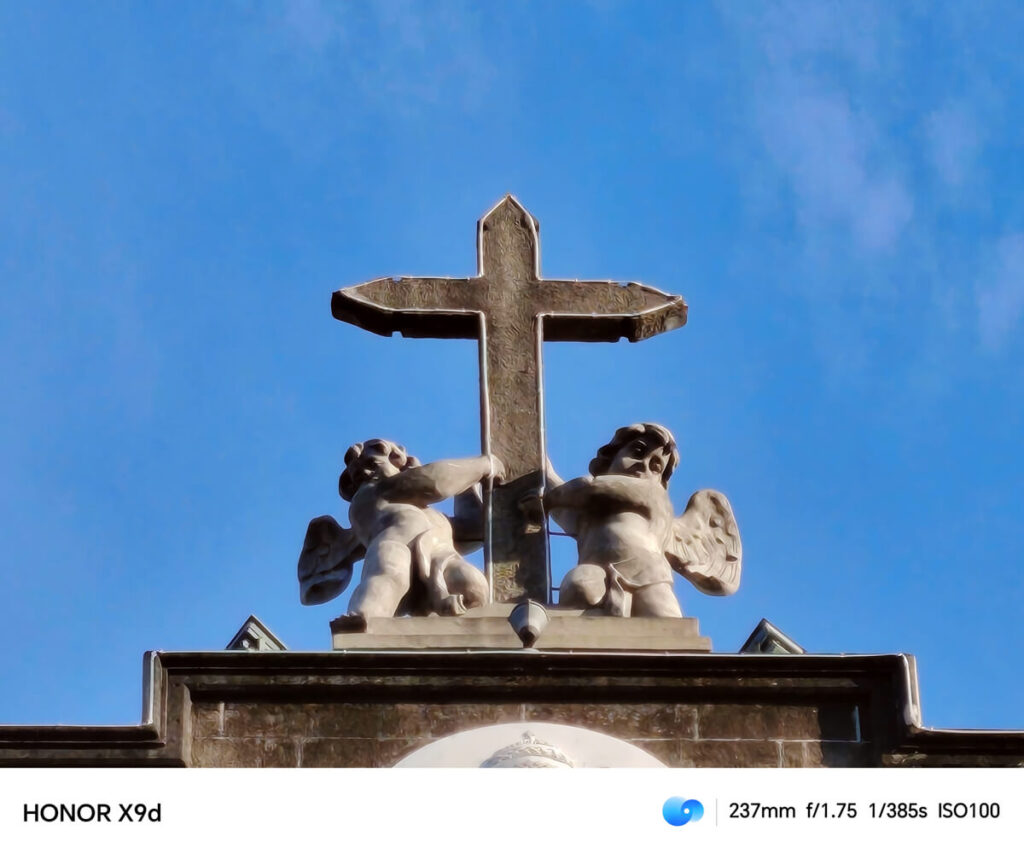 HONOR X9d Built Strong Shoot Strong