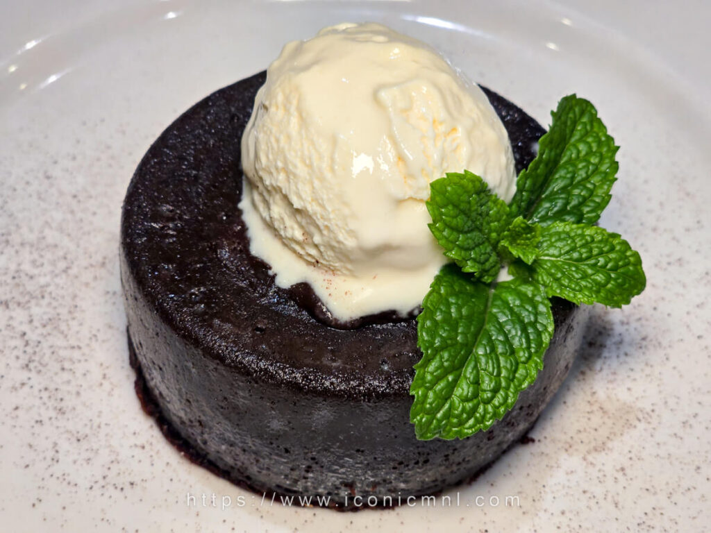 Taza Fresh Table at Taal Vista Hotel - Molten Chocolate Cake