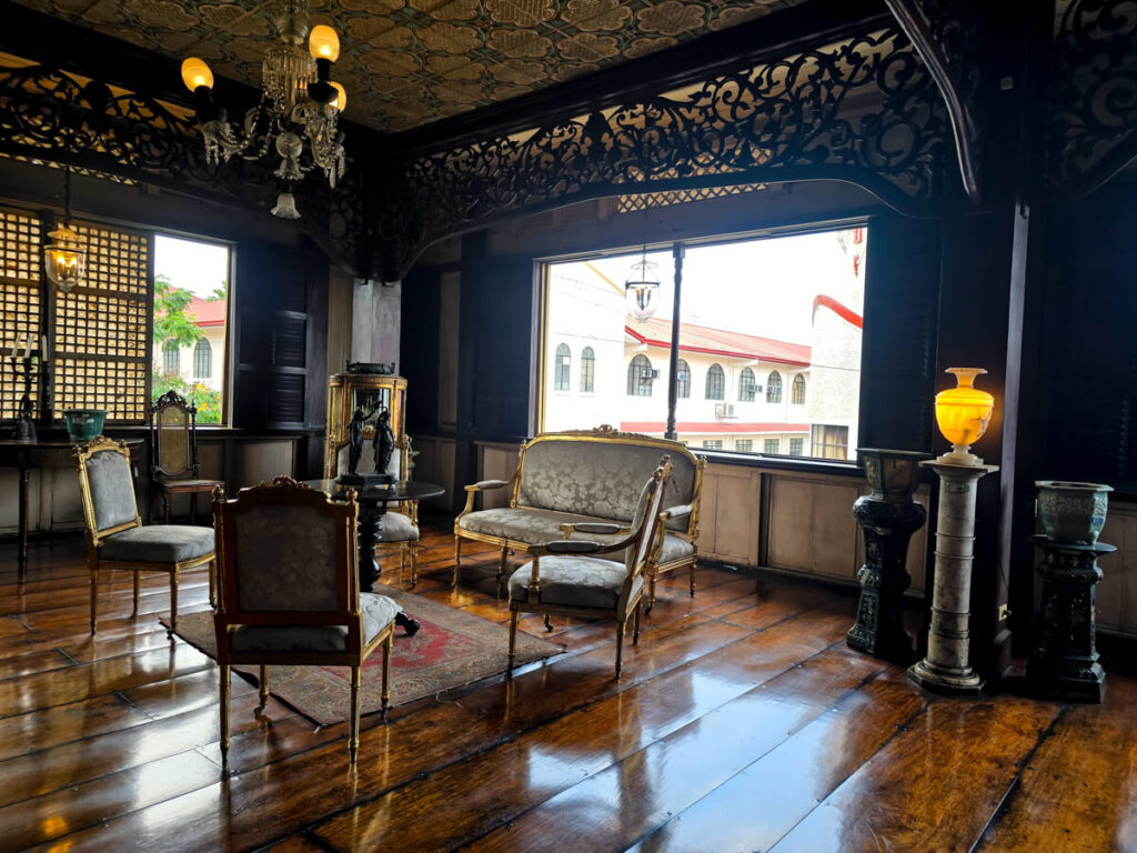 Travereel Launches Vicky AI-gent