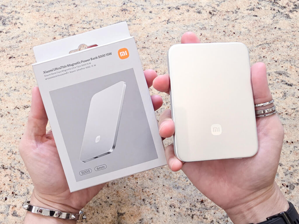 Xiaomi UltraThin Magnetic Power Bank and Xiaomi Tag Review