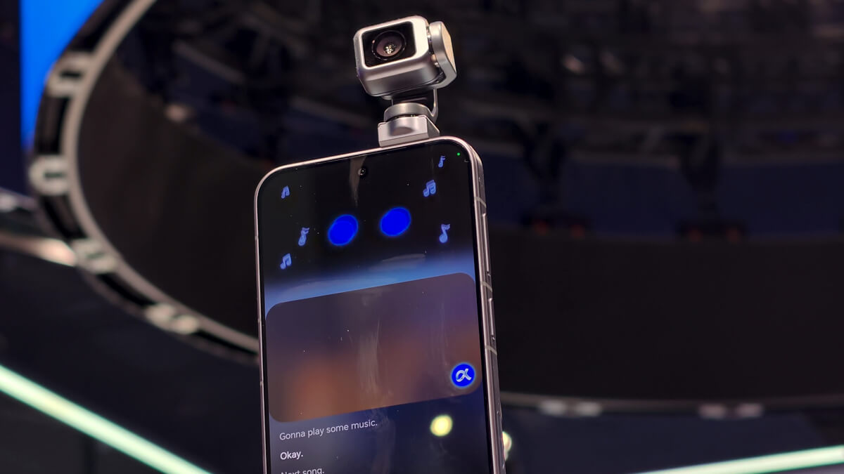 HONOR Robot Phone with Built-In Gimbal Camera Showcased After MWC 2026