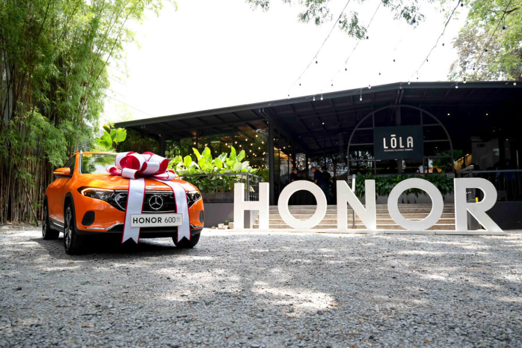 HONOR Philippines Grand Prize Winner of HONOR 600 Win-a-Benz Promo
